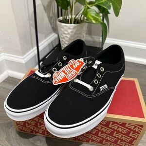 Vans Sneaker (Brand New)